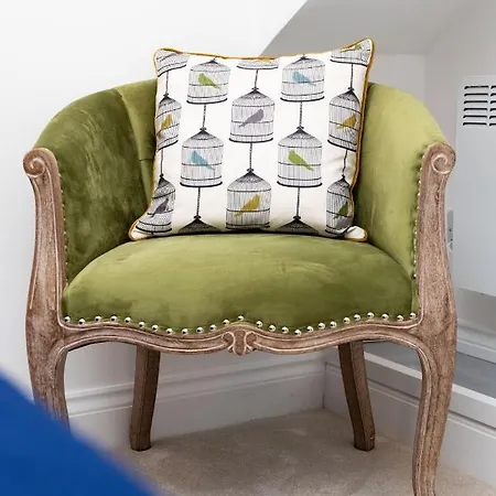 The Avenue * Лідс