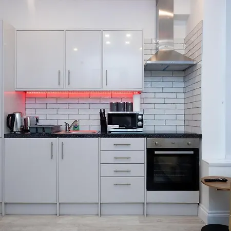 The Avenue Апартаменти *