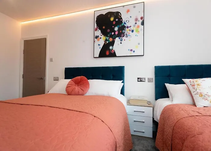 The Avenue * Leeds (West Yorkshire)